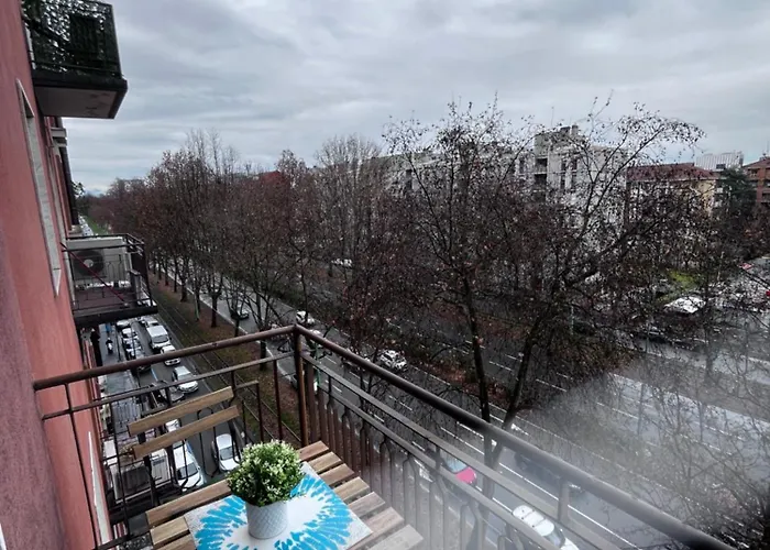 One-bedroom Bicocca Appartement *